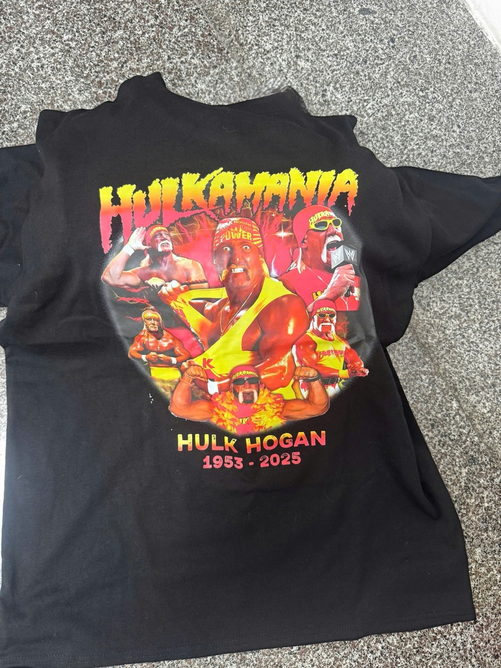 Gildan Black Hulkamania Hulk Hogan Tribute Tee with Red and Yellow Graphic